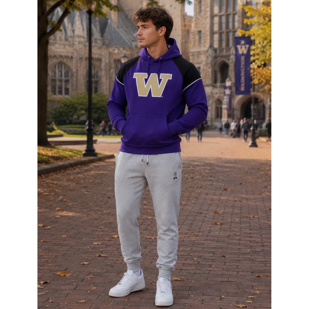 Washington Huskies Hoodie Mens Medium Purple Captivating NCAA Pullover Sweater
